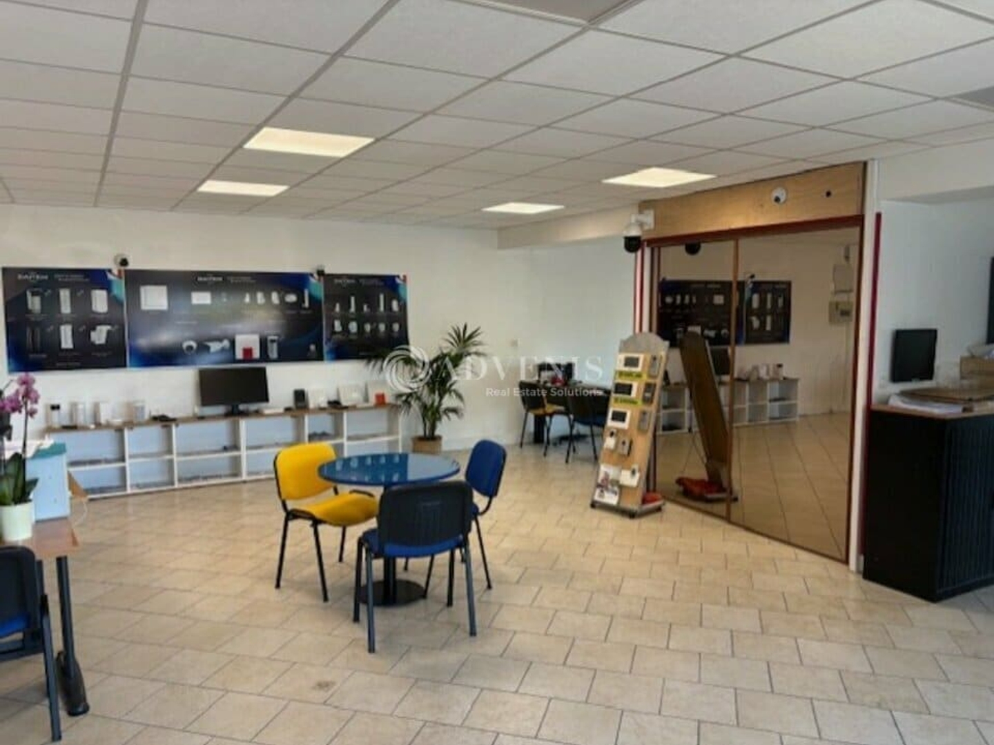 LOCAL D'ACTIVITE A VENDRE