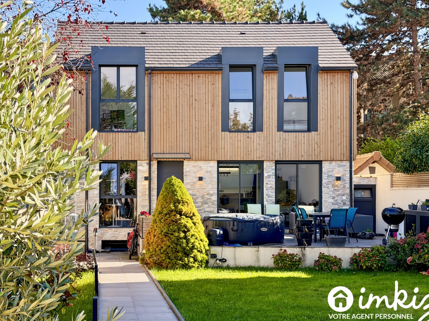 Propriété d’Excep/on RT2012 – 165 m² – Jardin, Cui