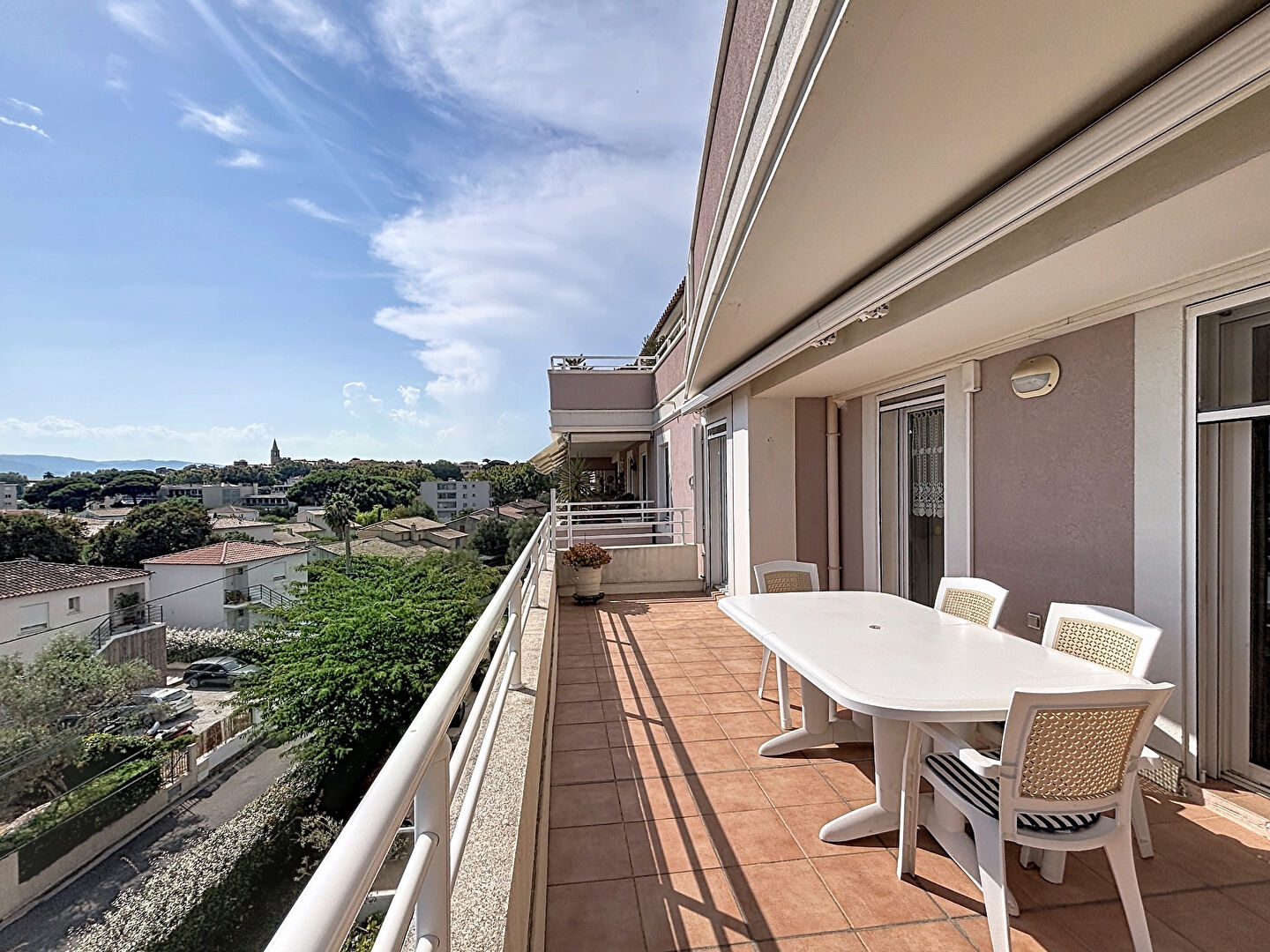 Appartement à vendre - 4 pièces - 92m2 - Fréjus (83600)
