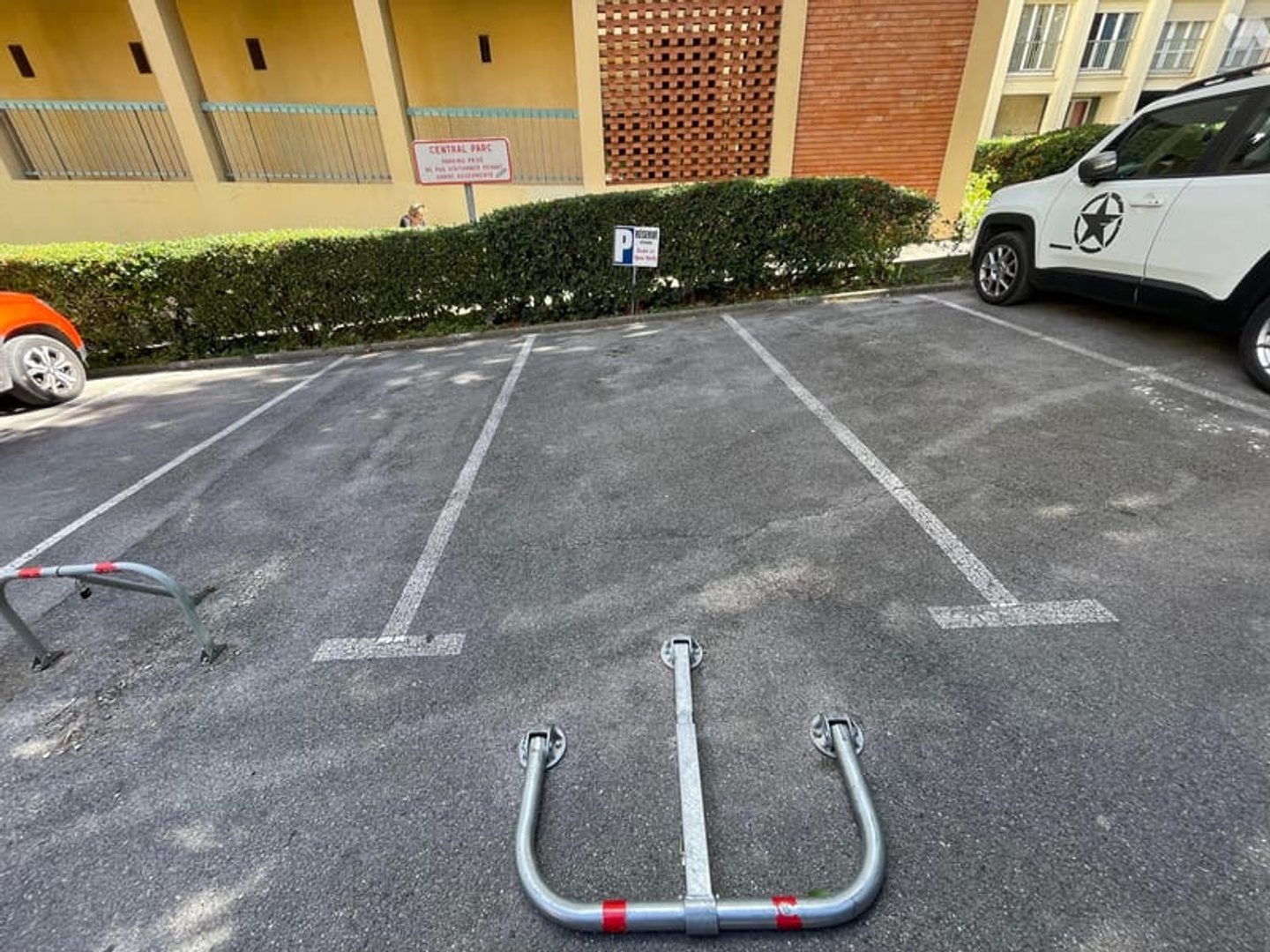 Garage/Parking