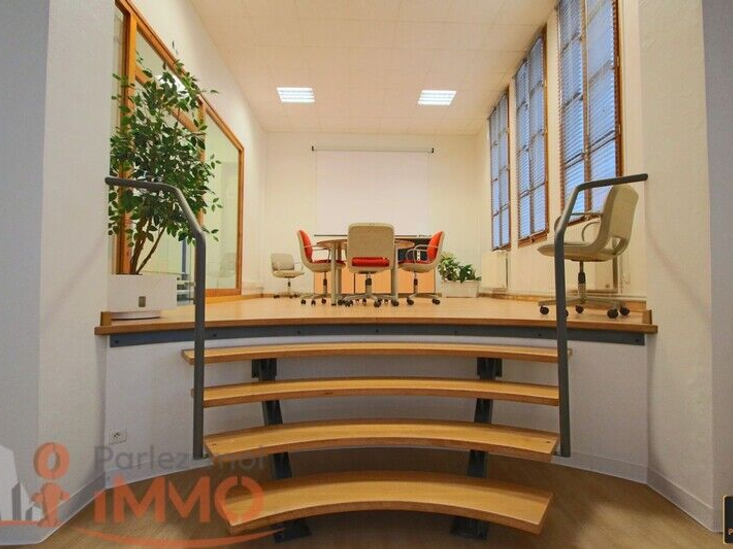 Immeuble à vendre - 10 pièces - 578m2 - Thizy-Les-Bourgs (69240)