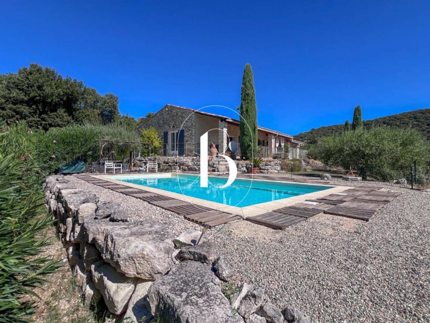 Villa 4 pièces 100 m²