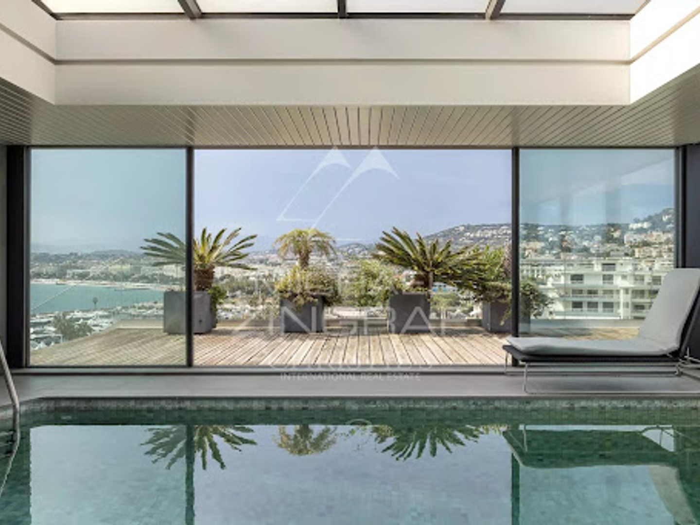 Villa 9 pièces 570 m²