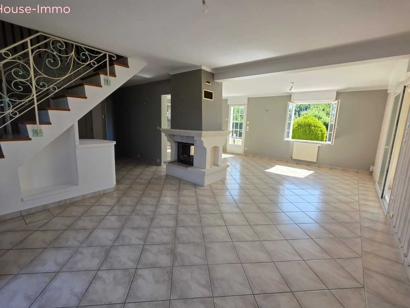Maison à vendre - 6 pièces - 160m2 - Savonnières (37510)