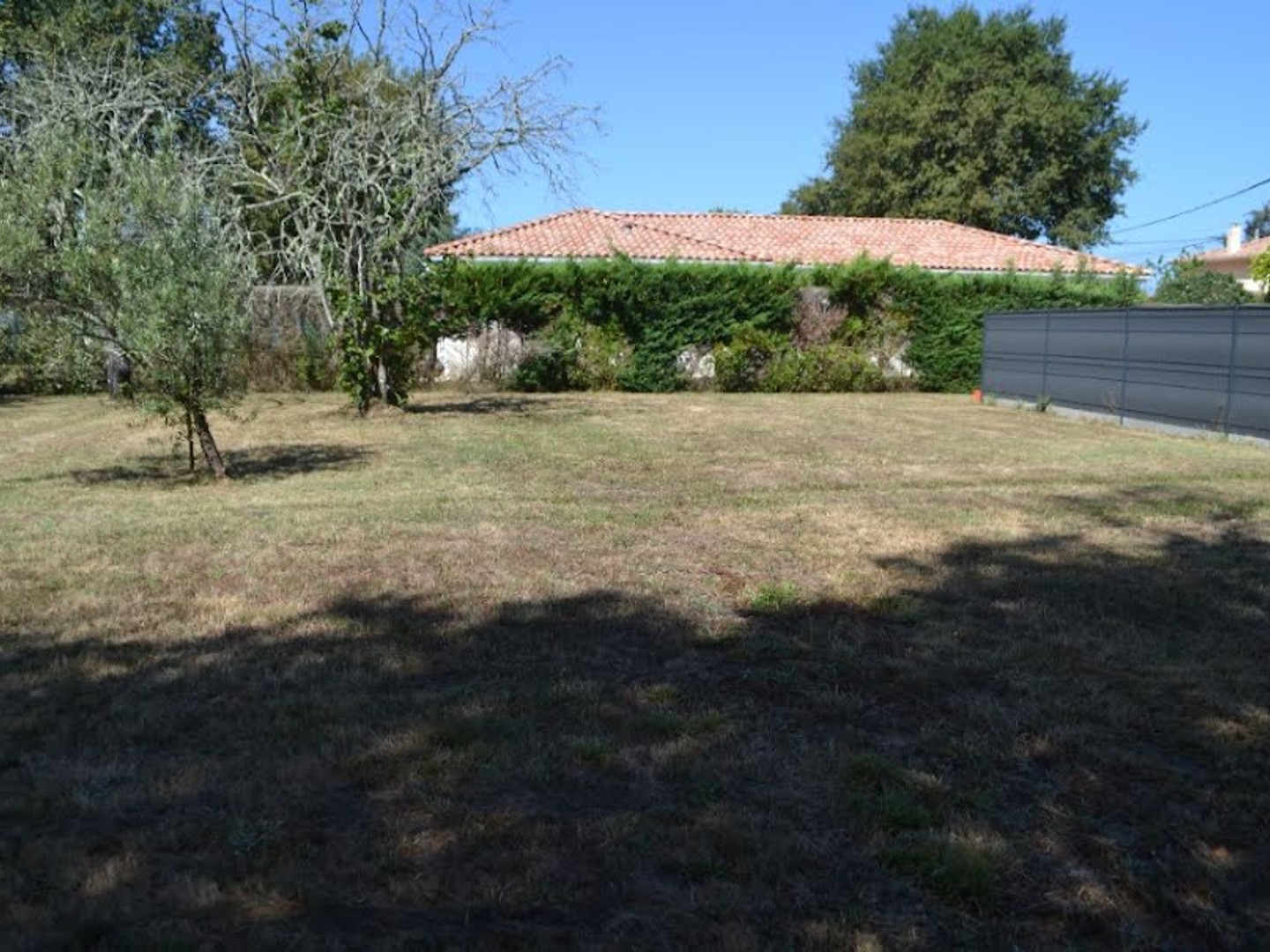 Terrain 1028 m²