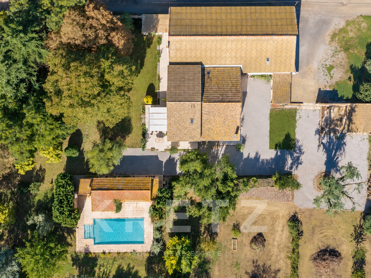 Maison à vendre - 16 pièces - 390m2 - Béziers (34500)