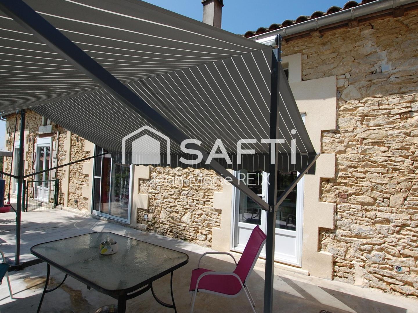Maison à vendre - 9 pièces - 160m2 - Saint-Ciers-Sur-G... (33820)