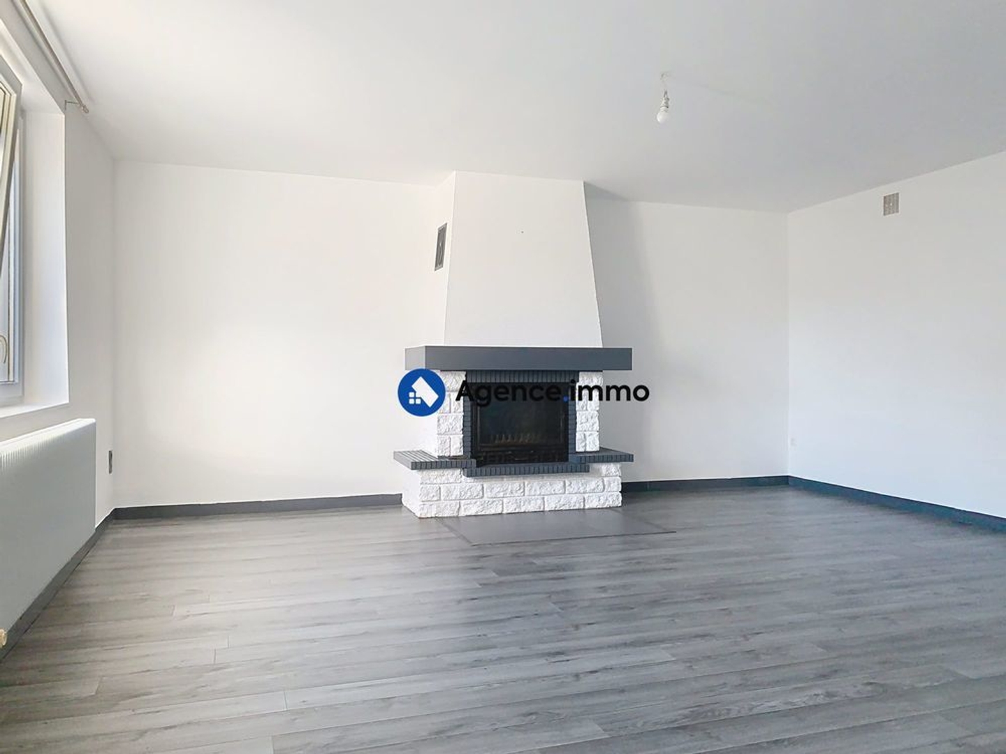 Maison à vendre - 4 pièces - 100m2 - Montval-Sur-Loir (72500)