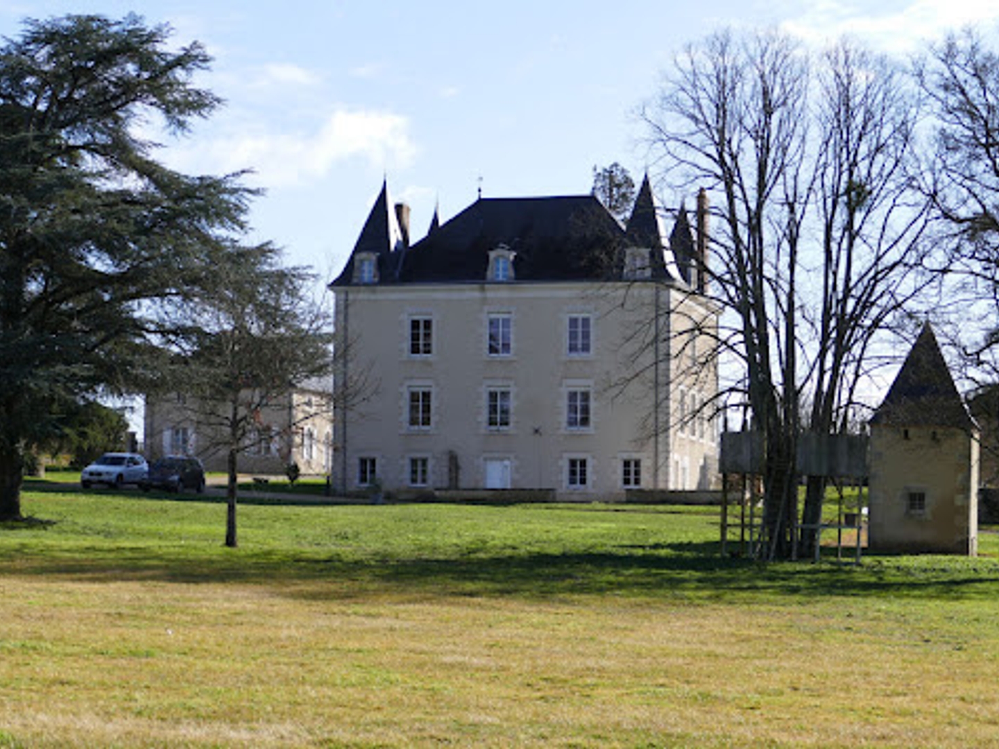 Château 12 pièces 450 m²