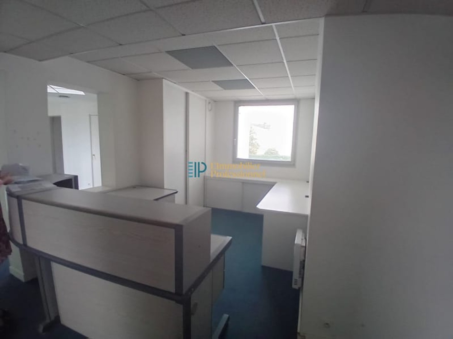 Bureaux 15 pièces 260 m²