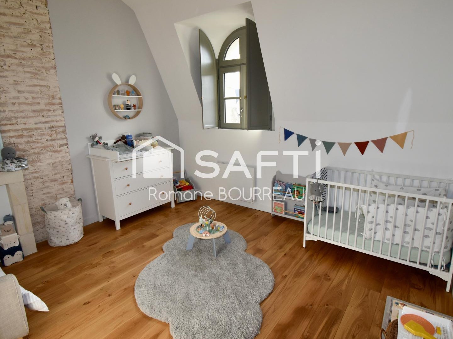 Maison à vendre - 7 pièces - 178m2 - Thilouze (37260)