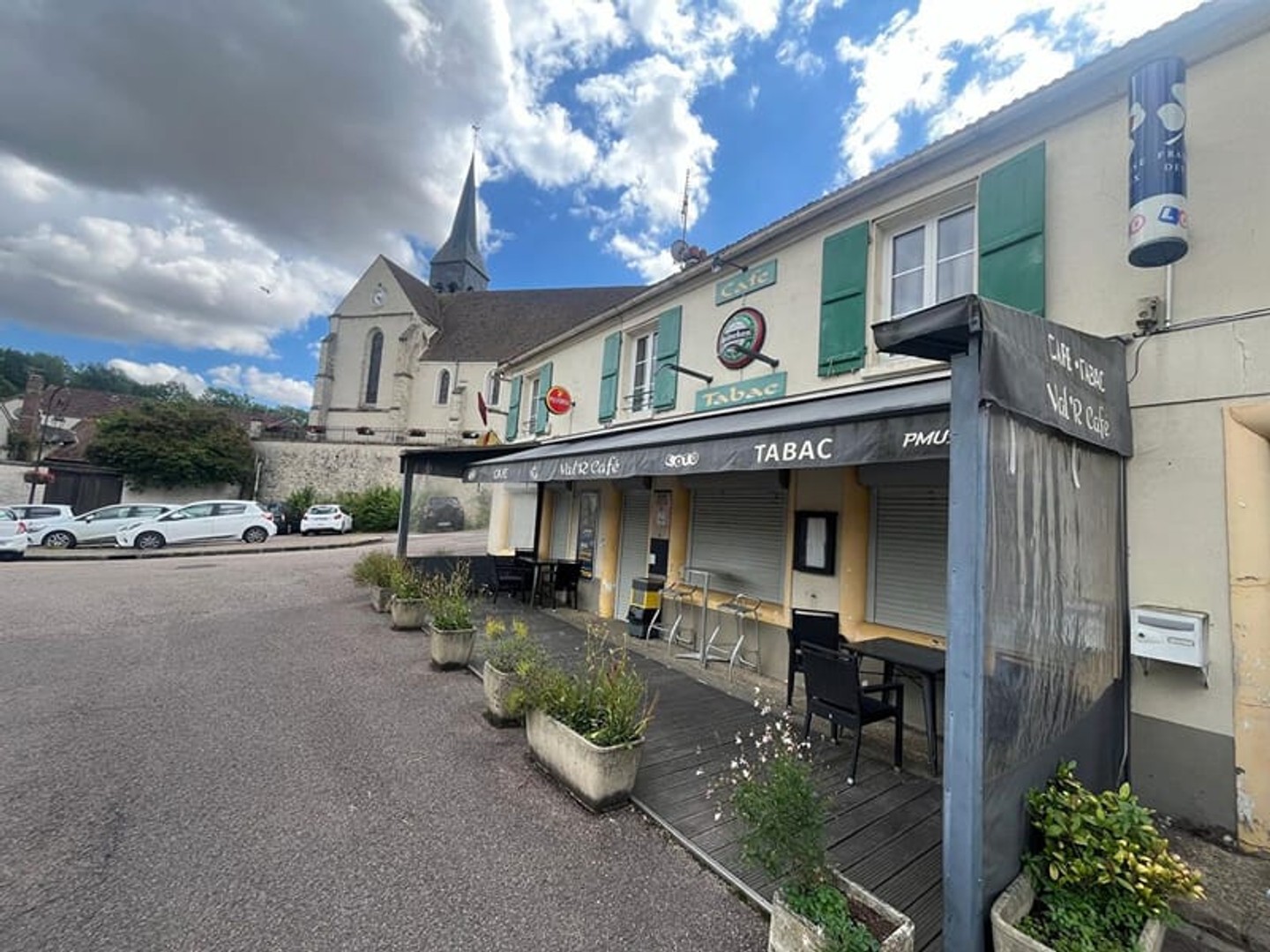 Bureaux 3 pièces 286 m²