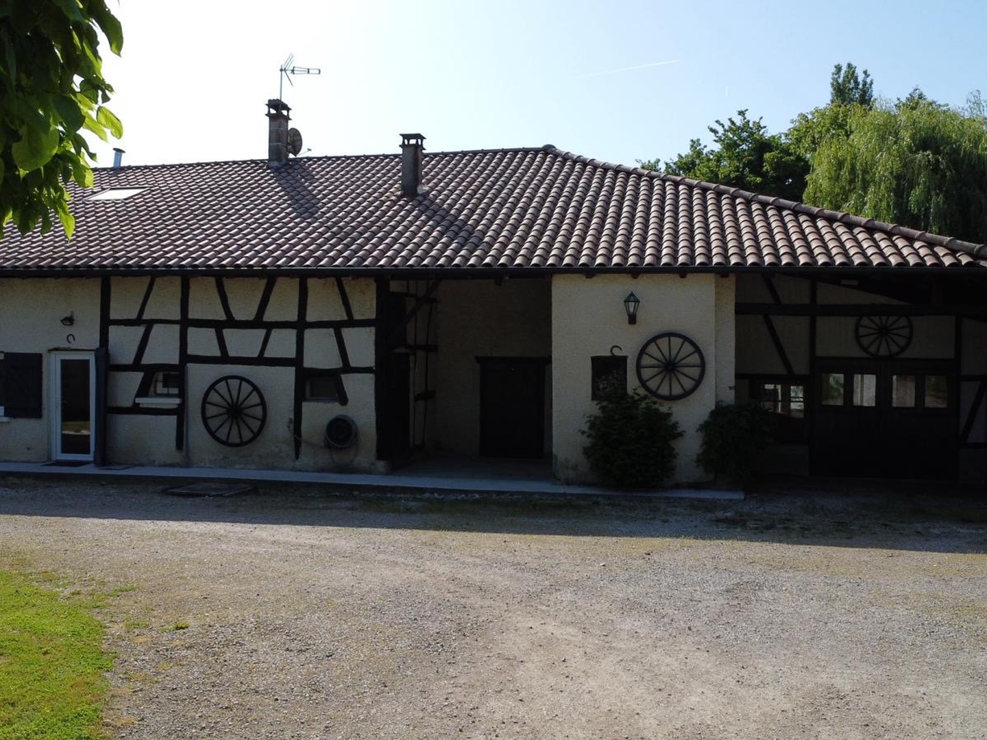 FOISSIAT : Ferme