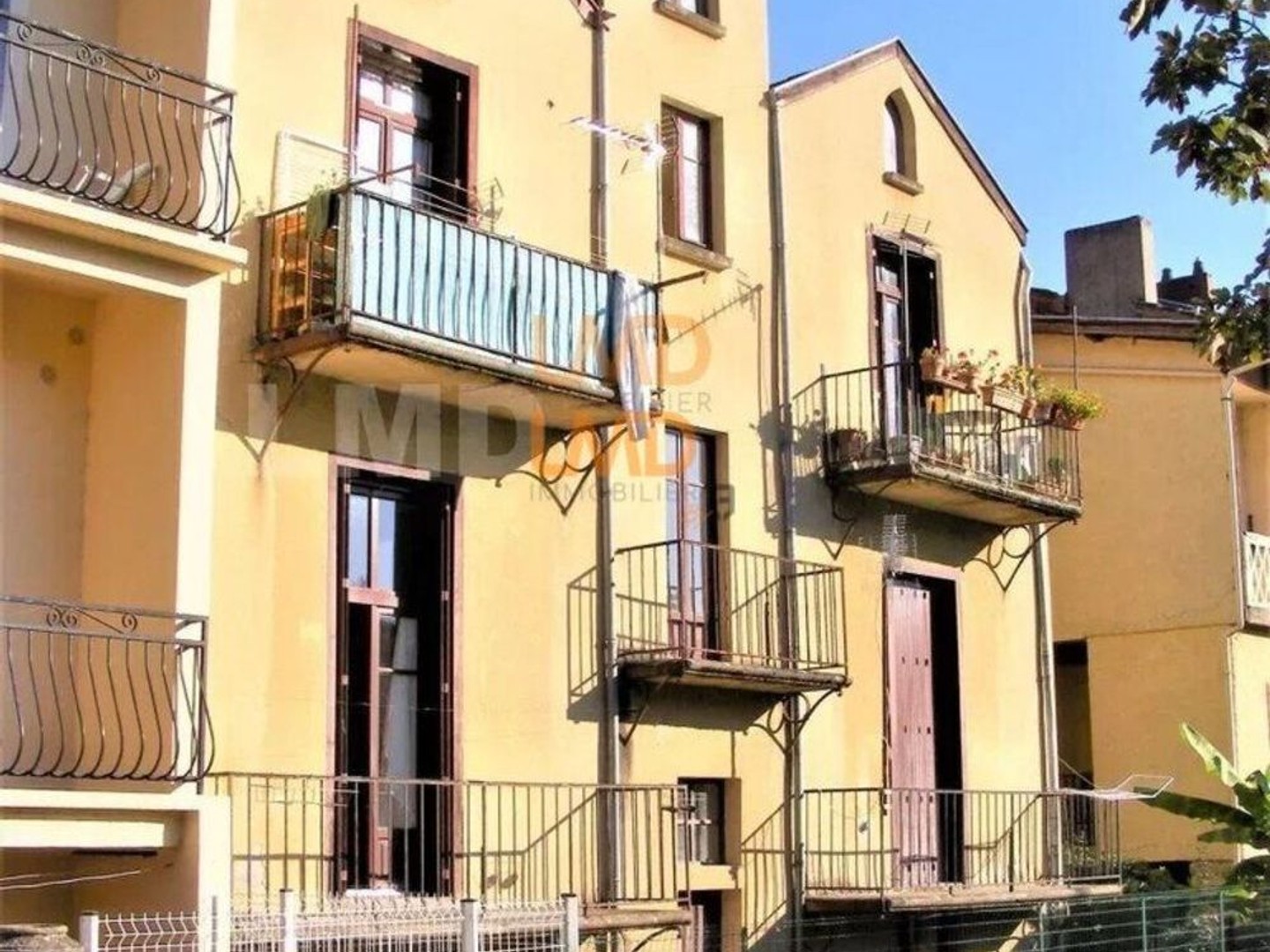 Immeuble à vendre - 10 pièces - 212m2 - Aubin (12110)