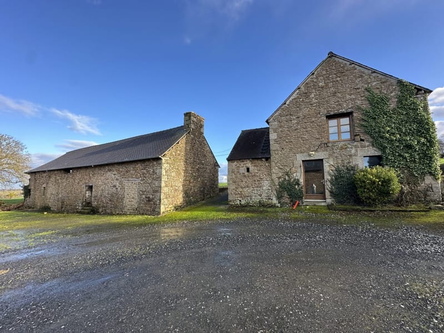 Maison 3 pièces 140 m²