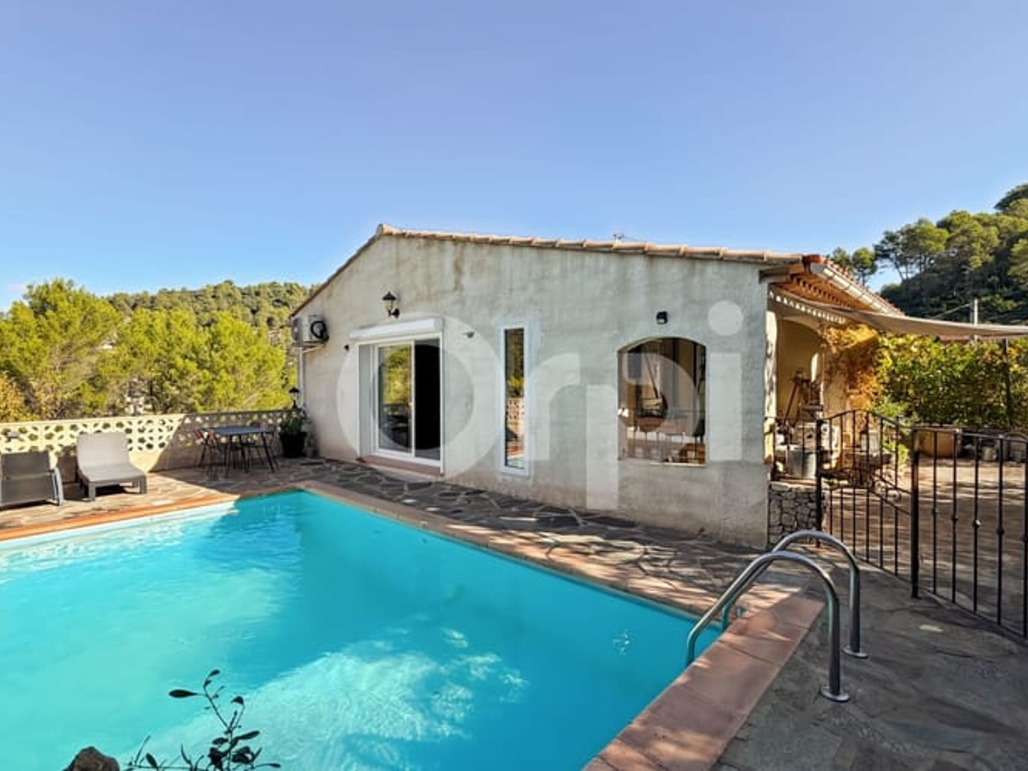 Maison 7 pièces 200 m²