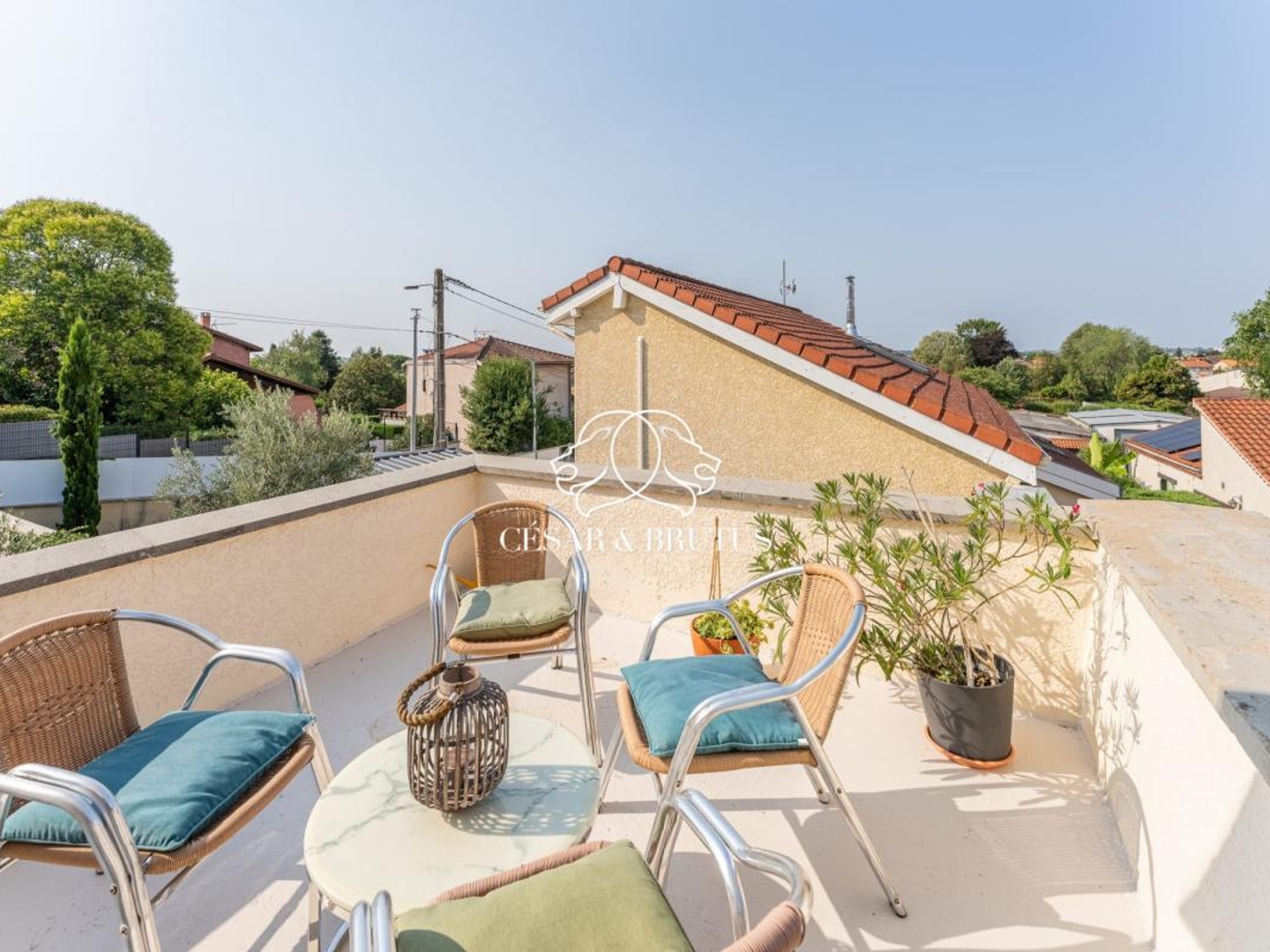 Vends maison de ville - 136 m² - 7 pièces, 4 chambres - Genas 69740