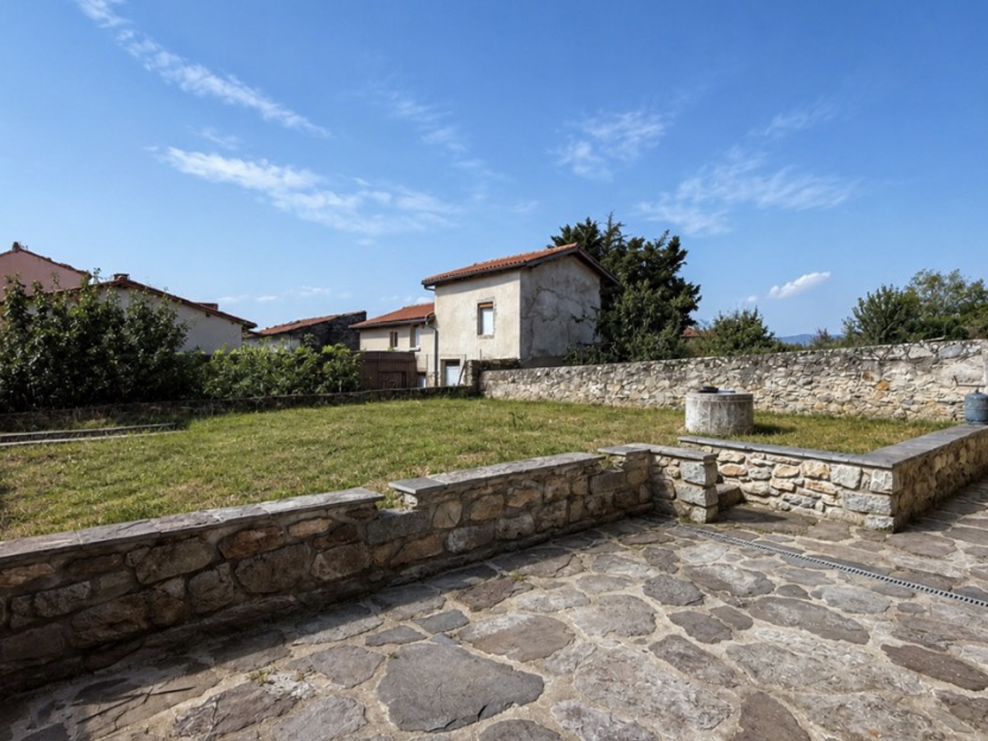 Maison à vendre - 5 pièces - 147m2 - Beauvallon (69700)