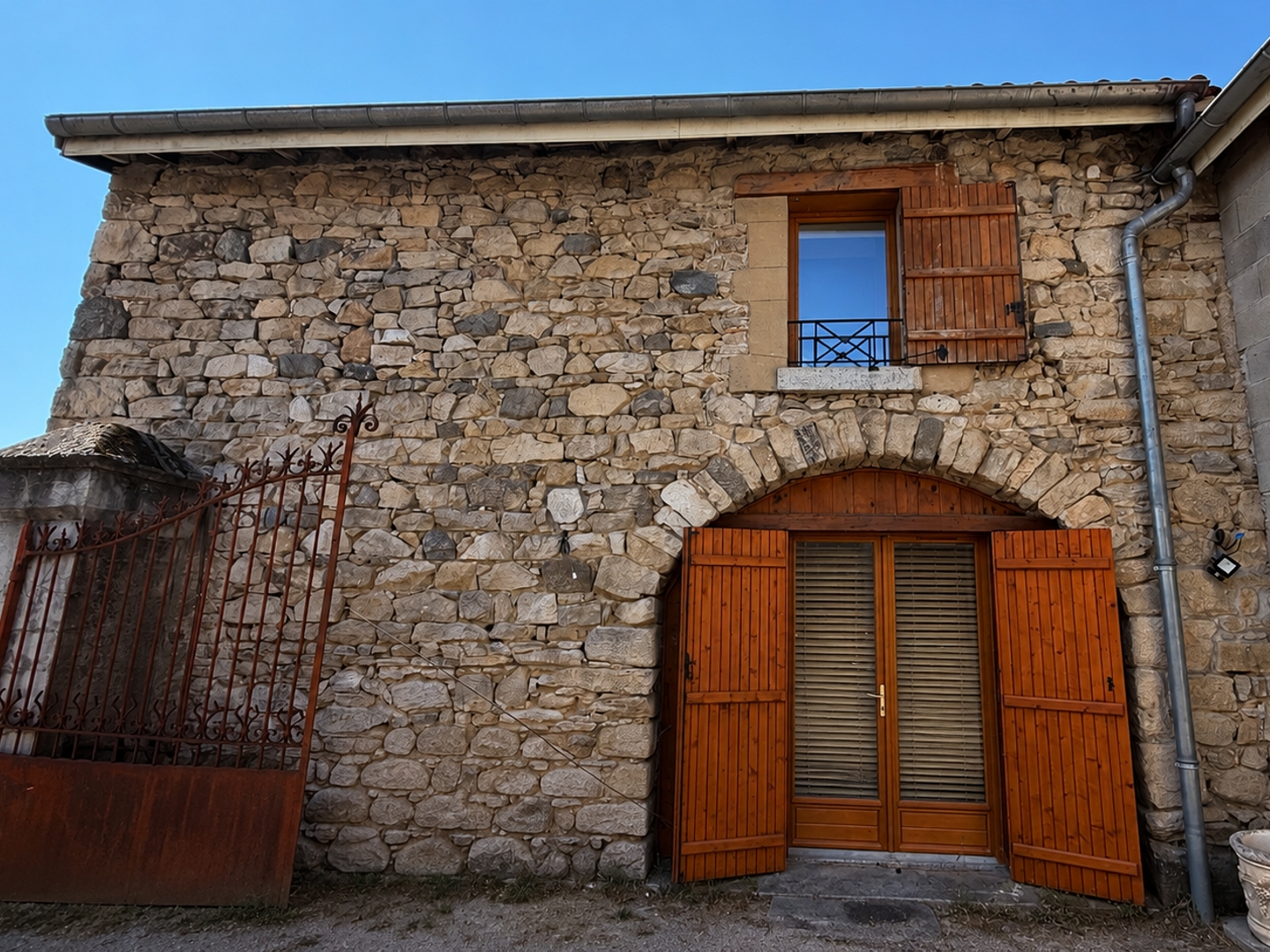 Maison à vendre - 5 pièces - 147m2 - Beauvallon (69700)