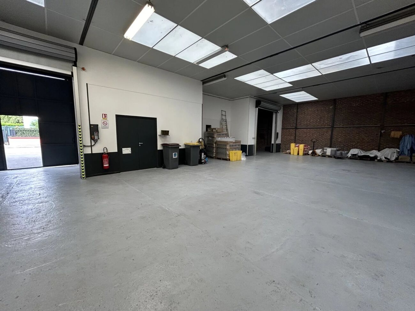 Magasin à vendre - 9 pièces - 351m2 - Saint-Quentin (02100)