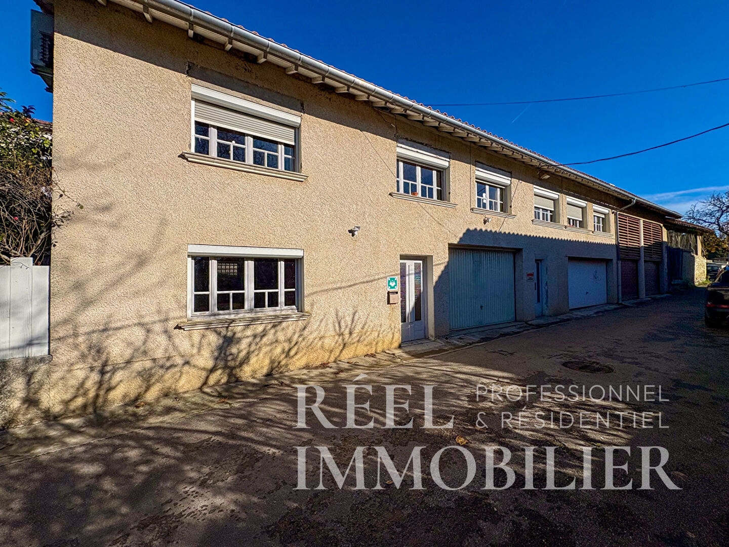 Bureaux à vendre - 11 pièces - 270m2 - Monfort (32120)