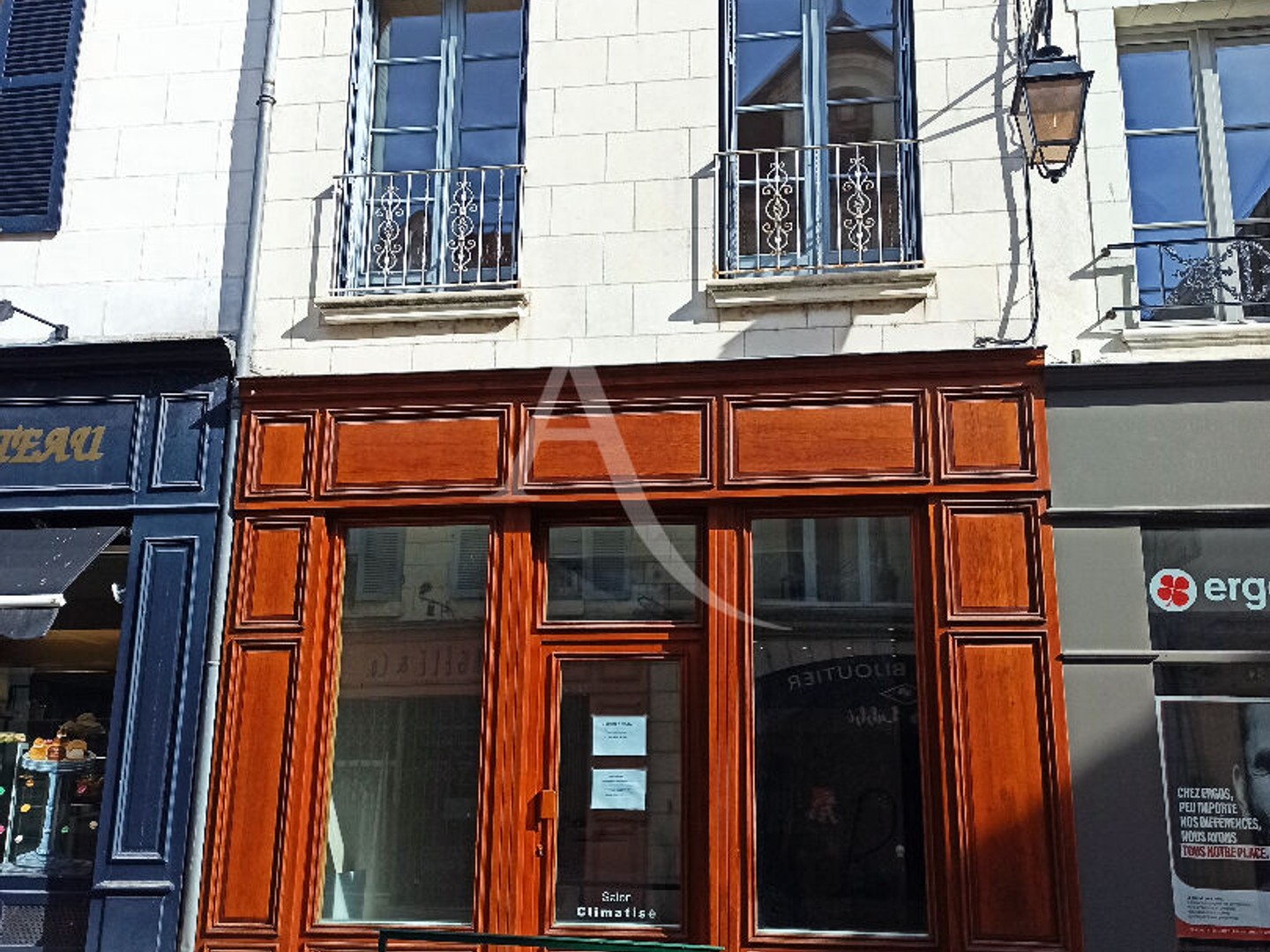 Hôtel 4 pièces 130 m²