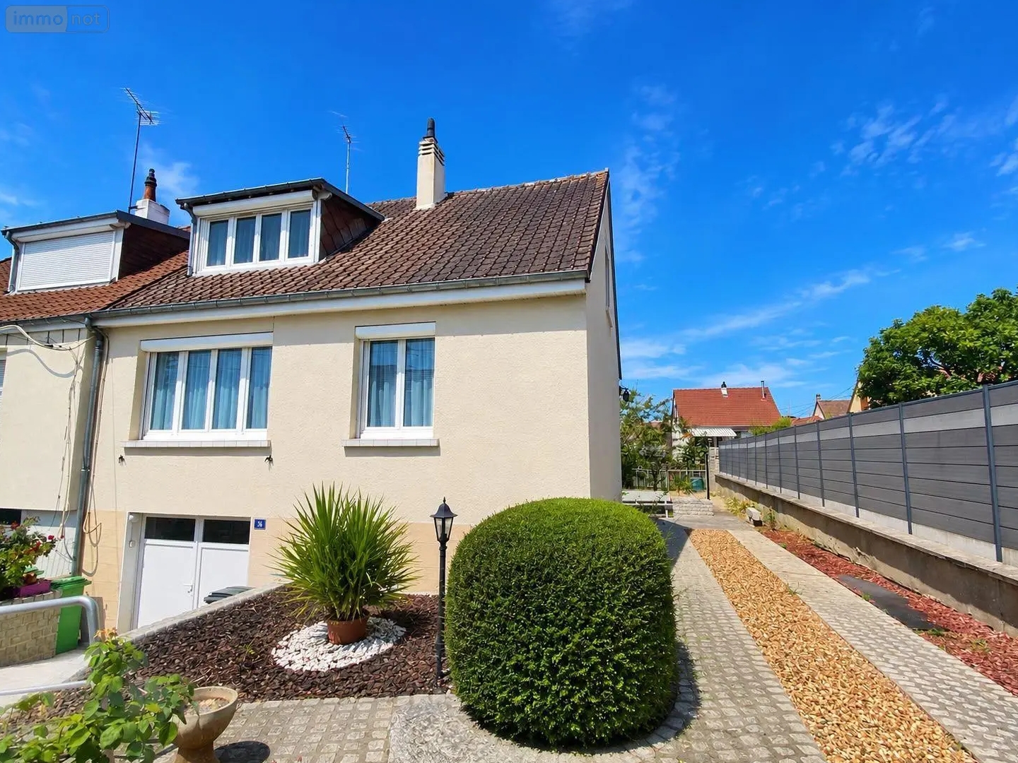 Maison 77 m²