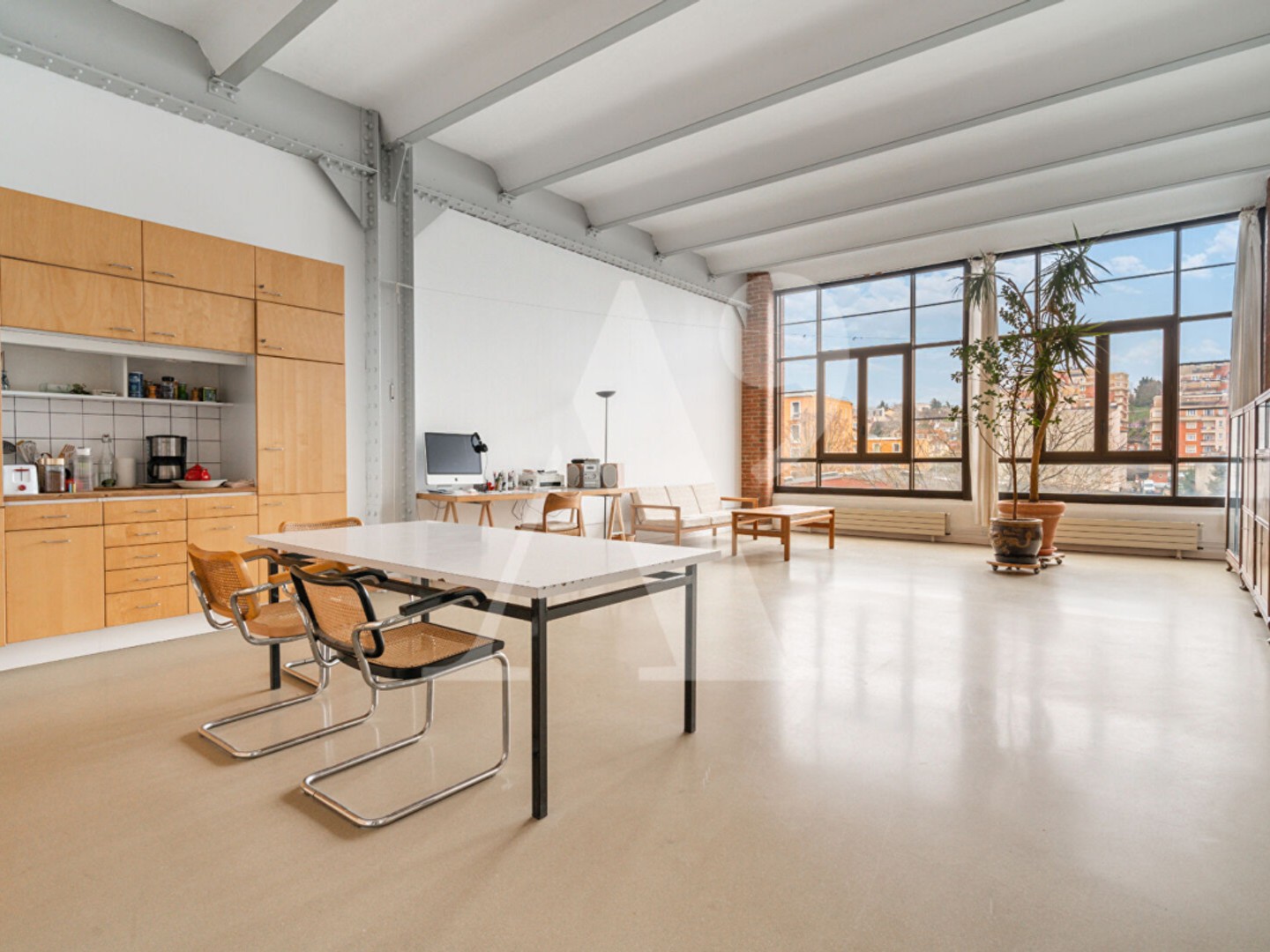 Exceptionnel Atelier d'Artiste dans la Manufacture des Oeillets