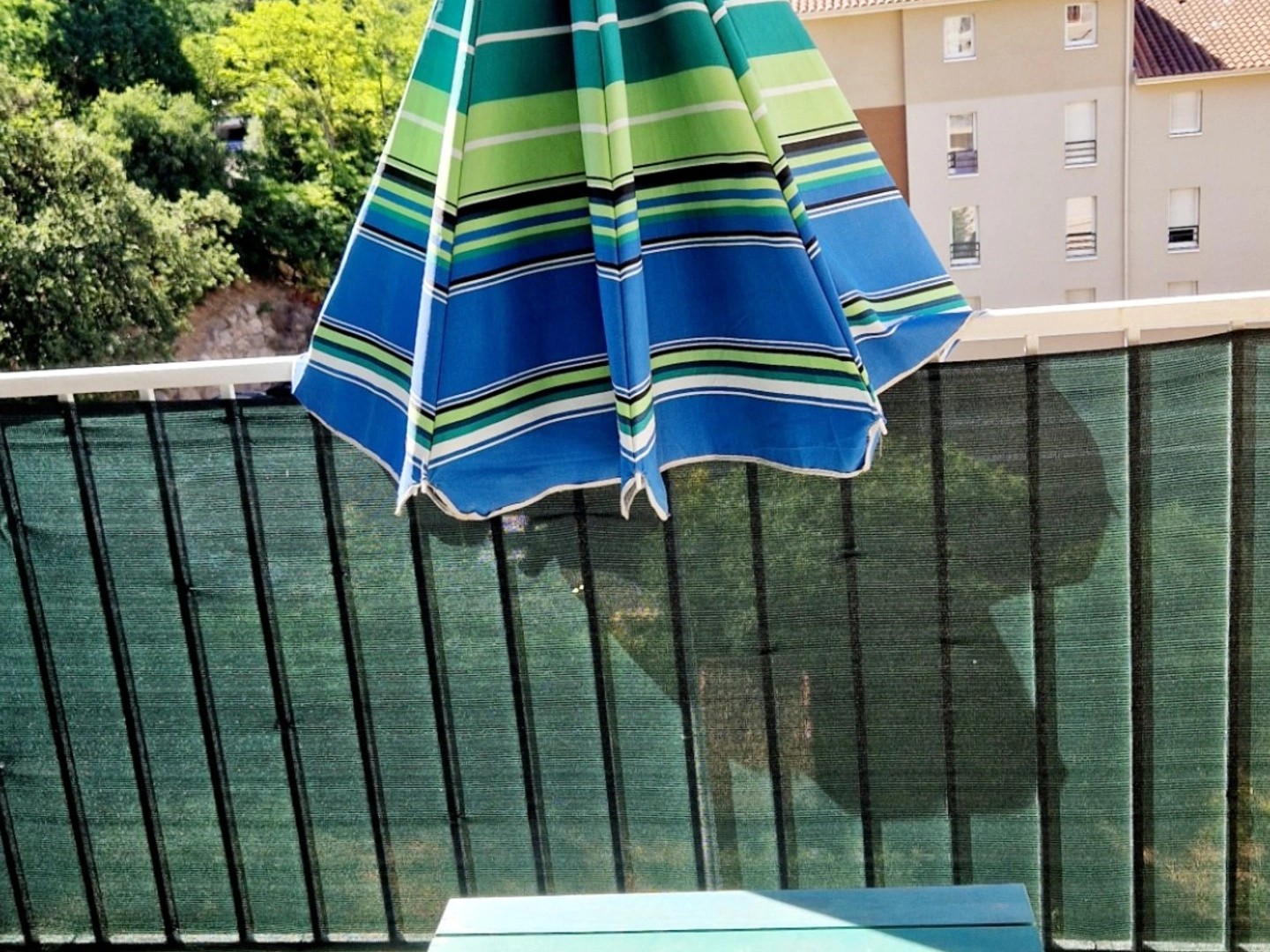Marseille 10e - Quartier Saint-Tronc- Type 4 avec balcon, loggia et cave
