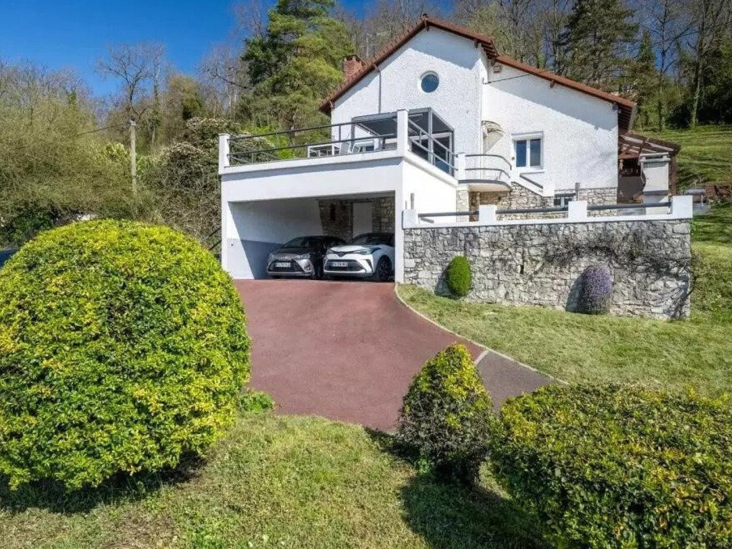 MAISON 5 PIECES DANS UN ECRIN DE VERDURE
