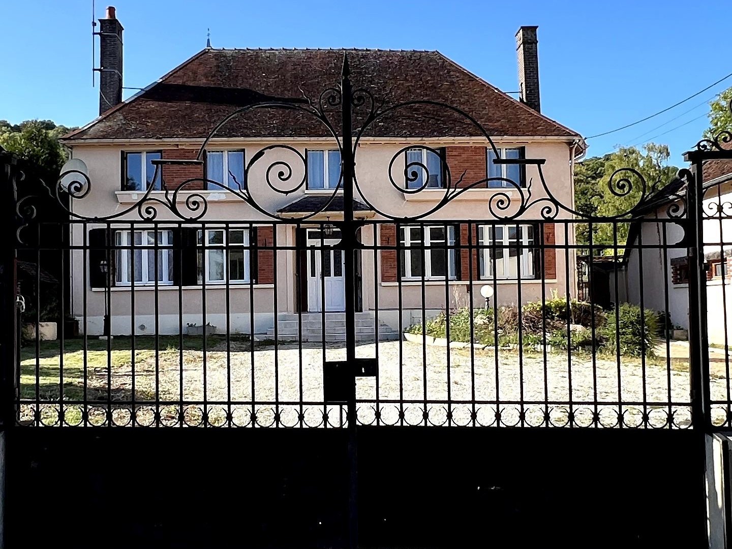 Maison 10 pièces 266 m²