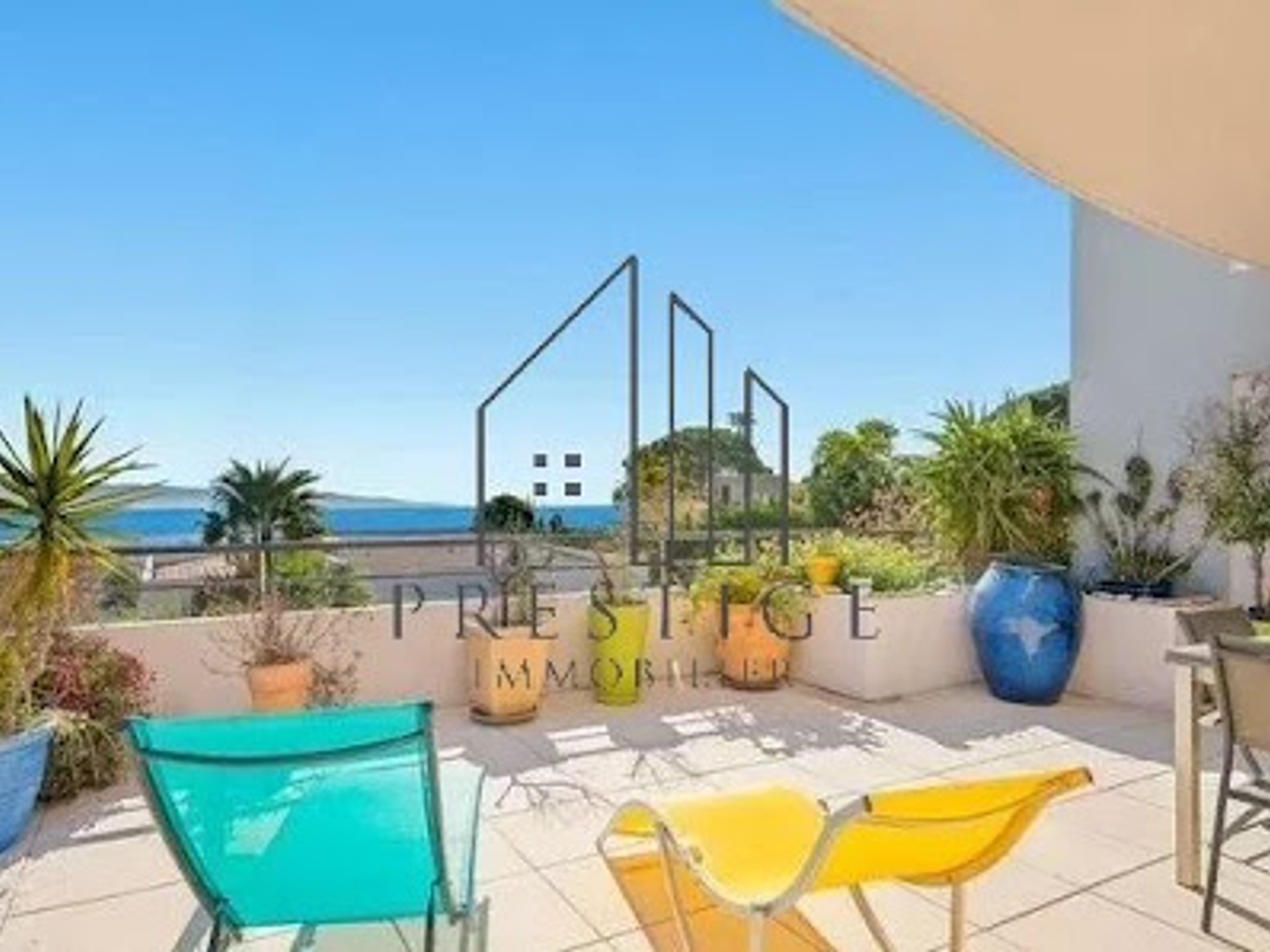 Appartement à vendre - 4 pièces - 76m2 - La Ciotat (13600)