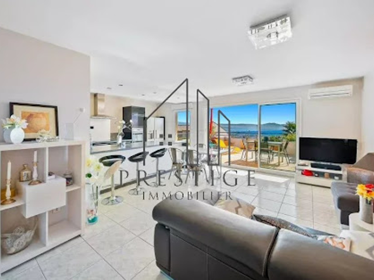 Appartement à vendre - 4 pièces - 76m2 - La Ciotat (13600)
