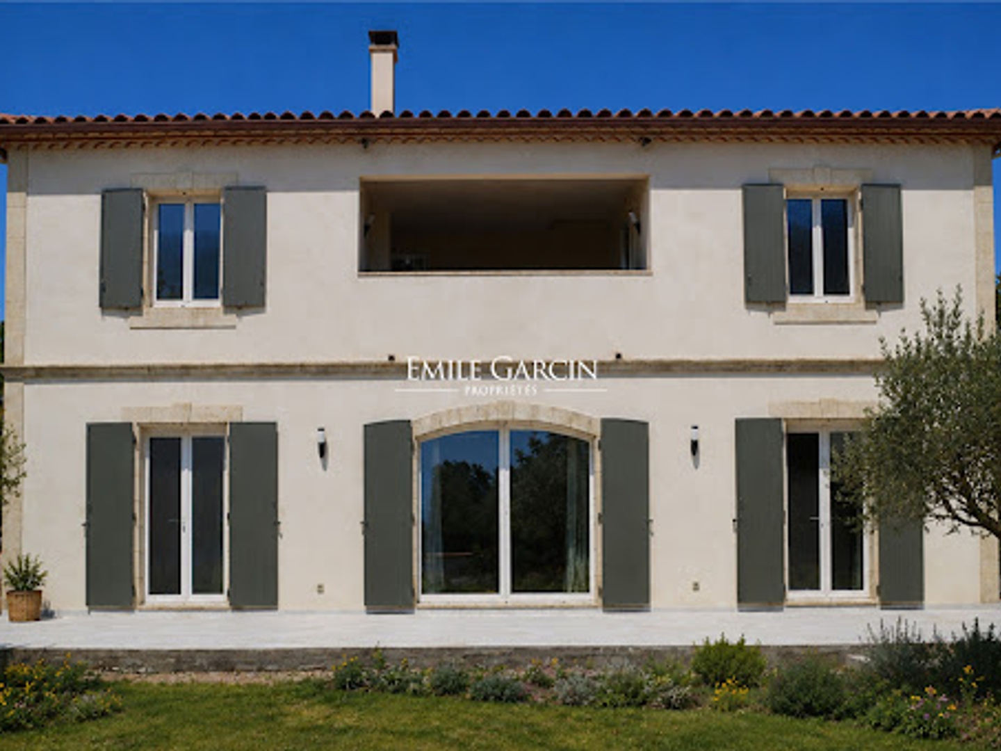 Maison à vendre - 8 pièces - 170m2 - Nîmes (30000)
