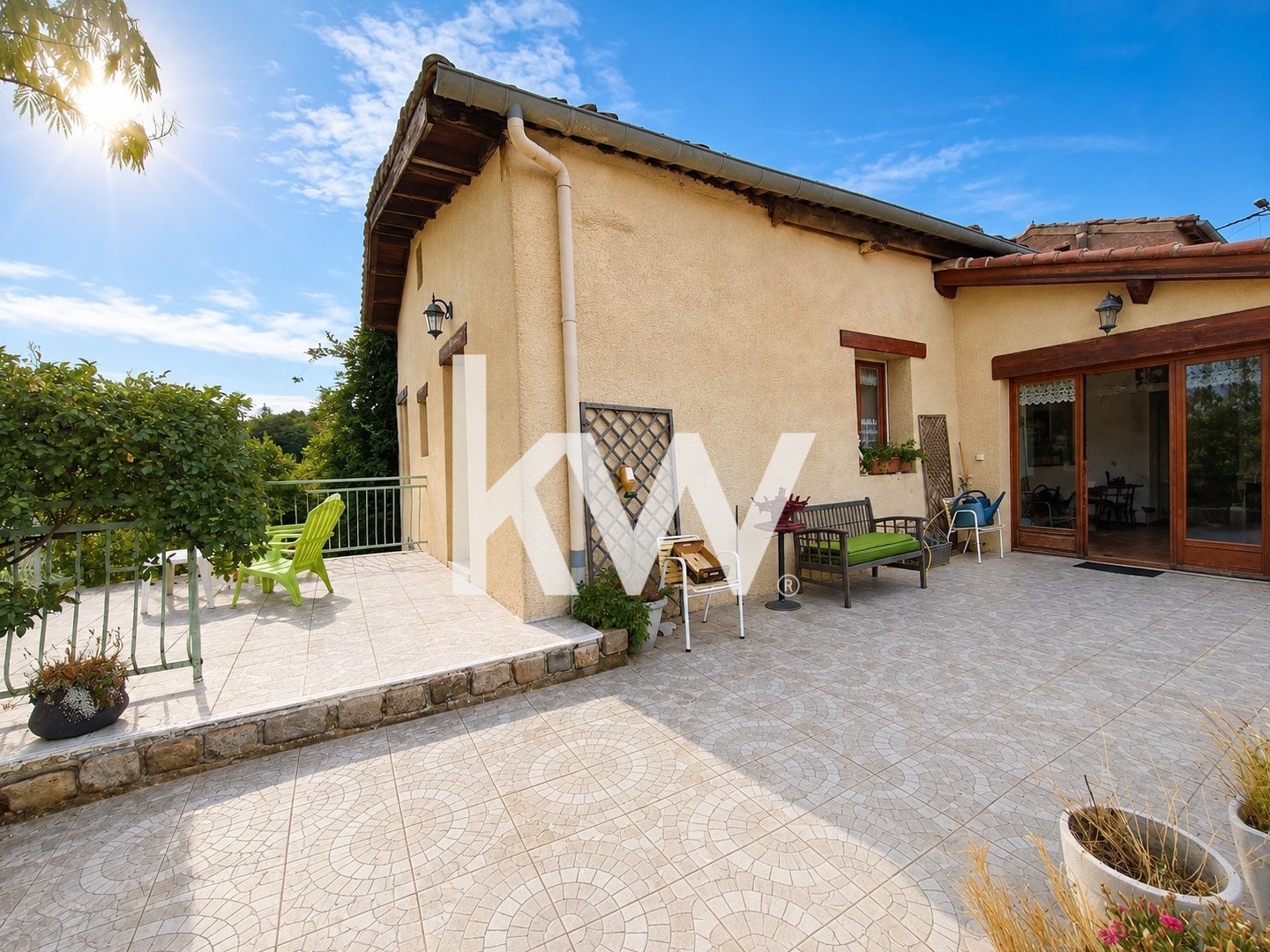 Maison à vendre - 7 pièces - 182m2 - Saint-Chamond (42400)