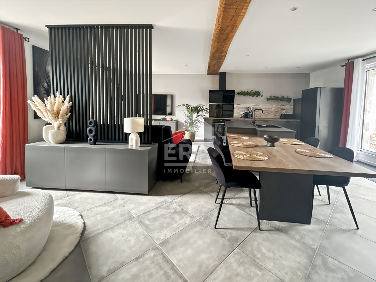 Maison 5 pièces 151 m²