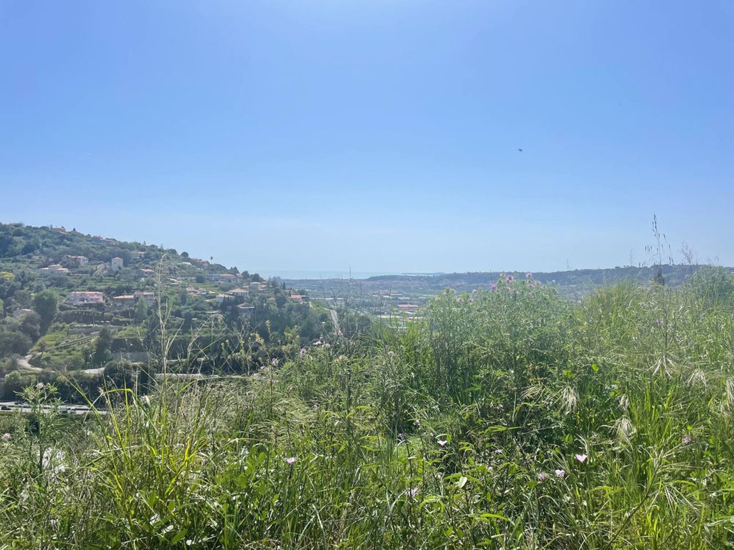 TERRAIN A VENDRE NICE OUEST CREMAT