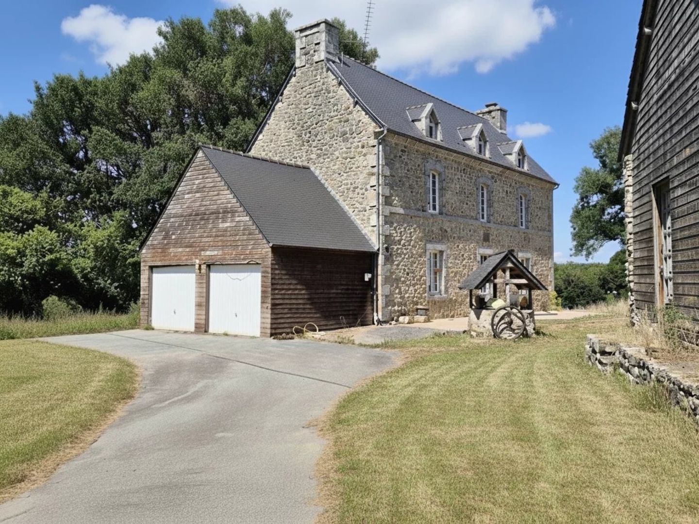 Maison à vendre - 5 pièces - 171m2 - Glomel (22110)