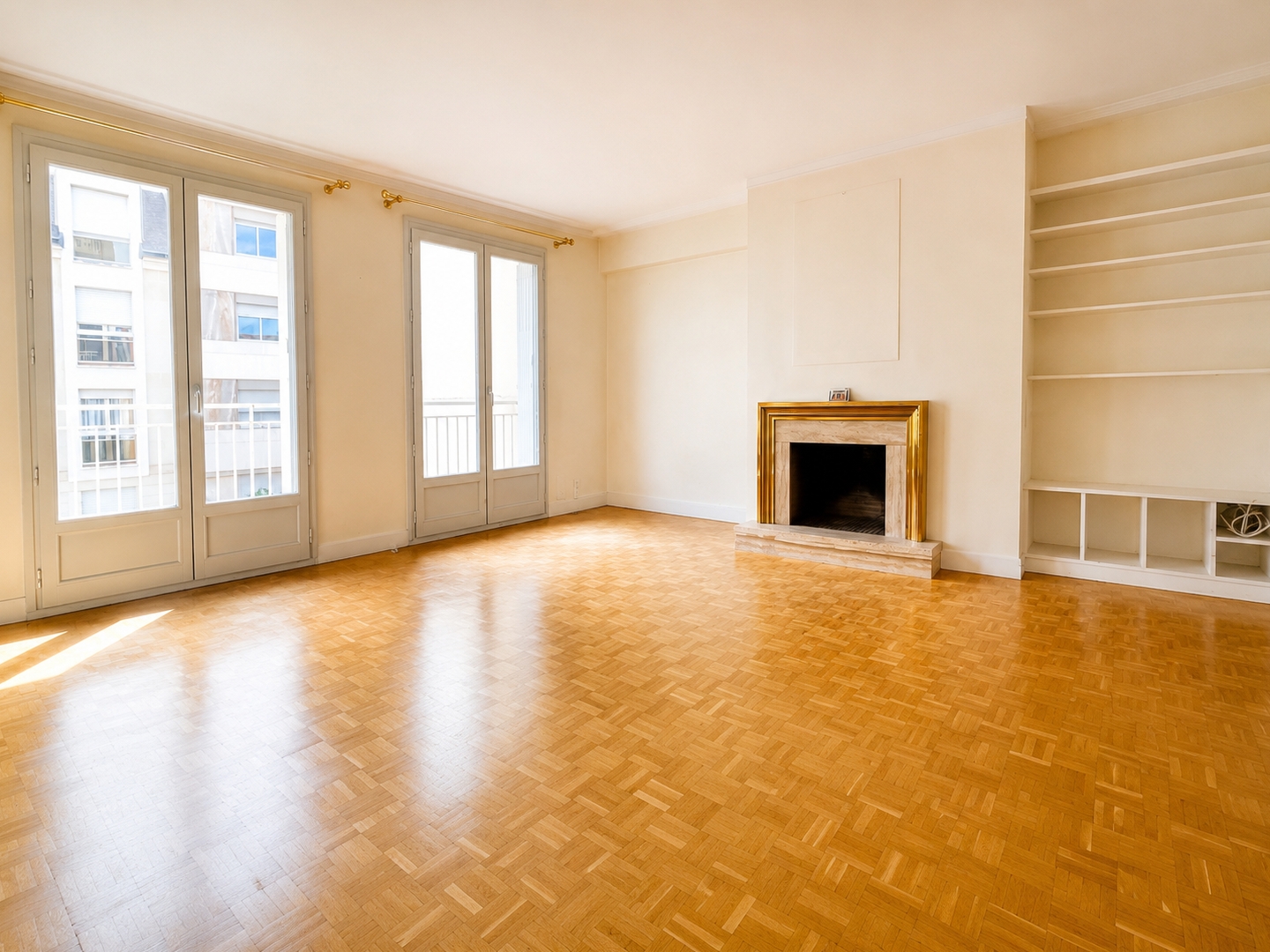 Appartement à vendre - 4 pièces - 105m2 - Versailles (78000)