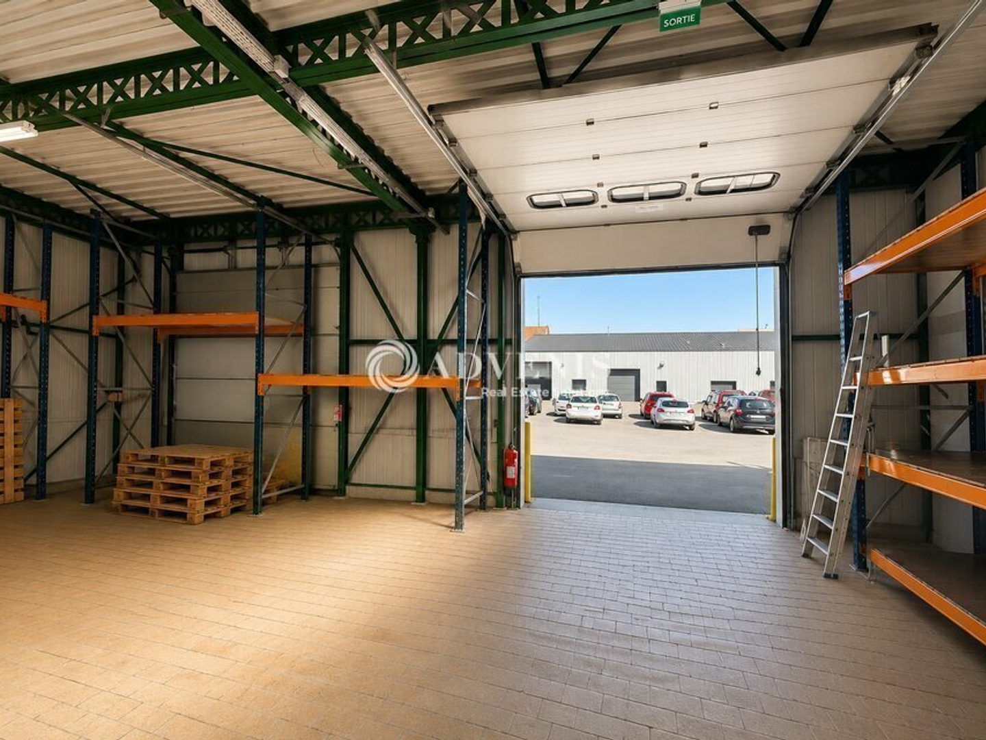 ENTREPOT - LOGISTIQUE A VENDRE OU A LOUER