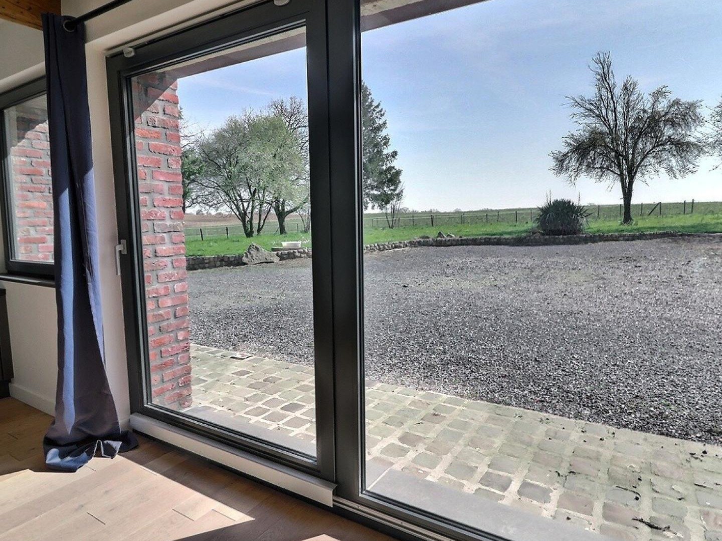 Maison à vendre - 7 pièces - 206m2 - Saint-Quentin (02100)