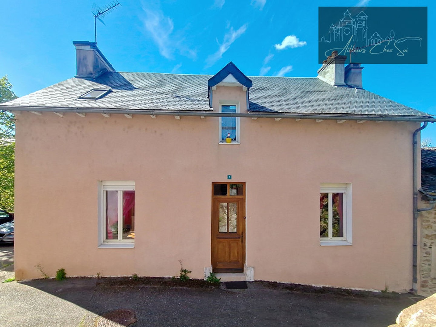 Charmante Maison de Village T5 de 170 m2 séparée en 2 logements