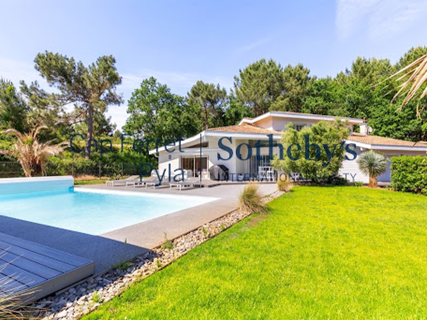 Maison 7 pièces 260 m²