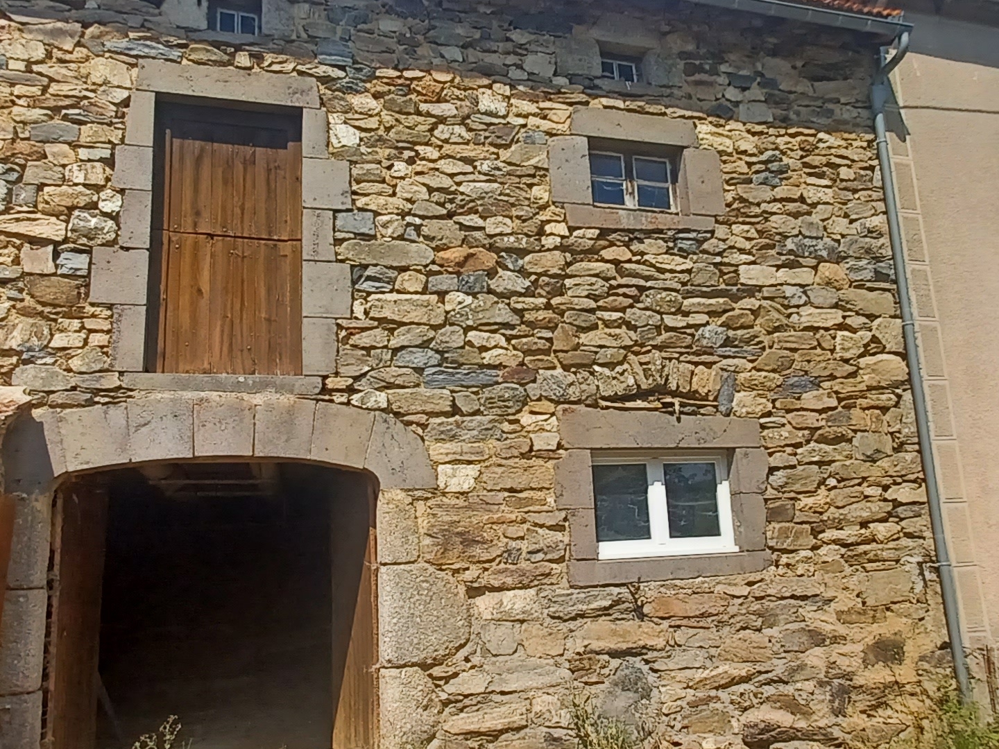 Maison à vendre - 8 pièces - 75m2 - Clavières (15320)