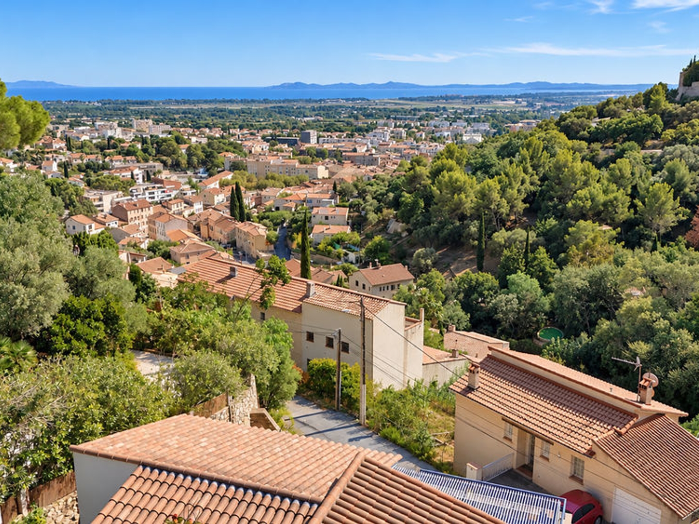 Maison à vendre - 4 pièces - 135m2 - Hyères (83400)