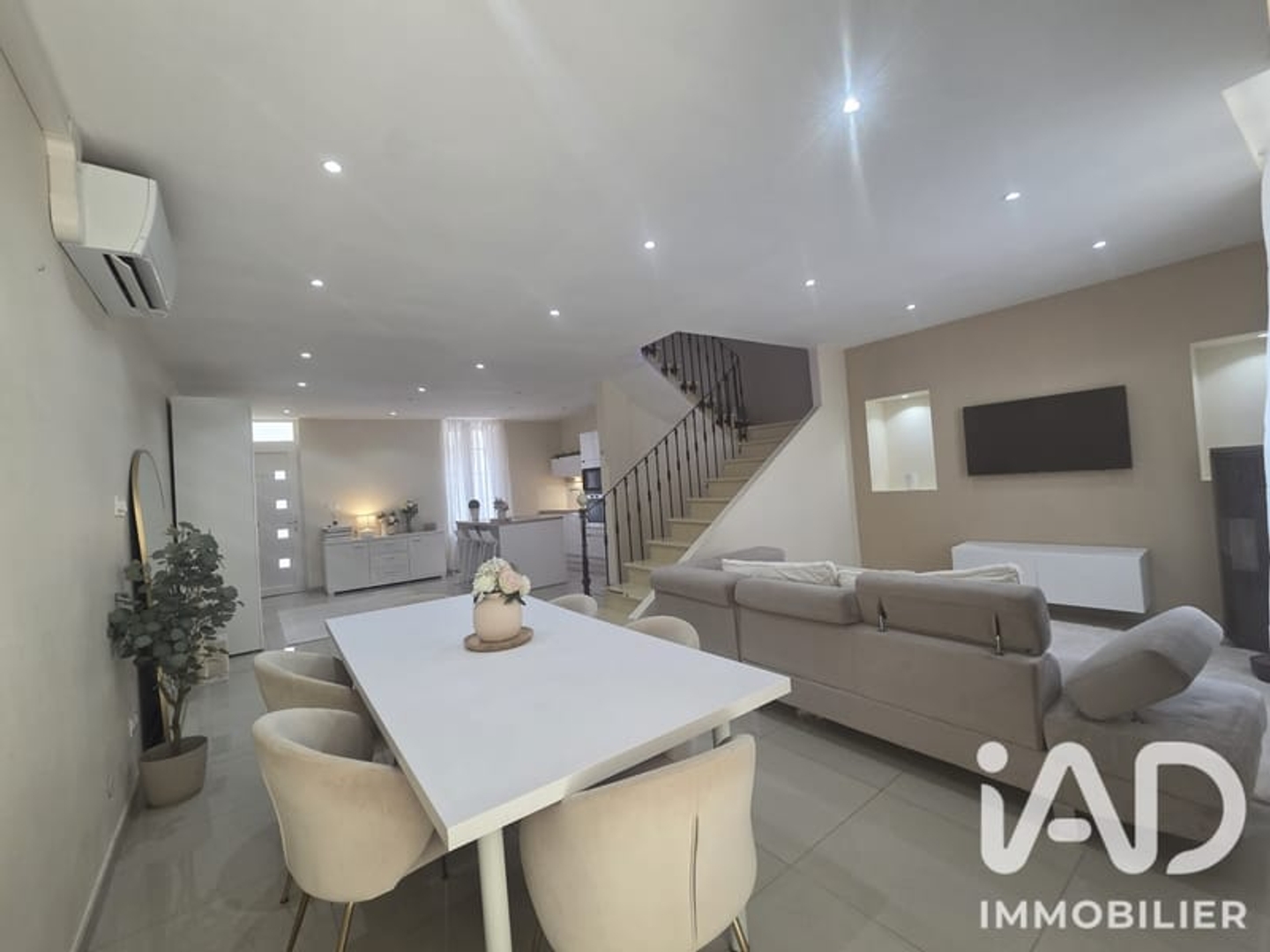 Maison à vendre - 5 pièces - 155m2 - Puisserguier (34620)