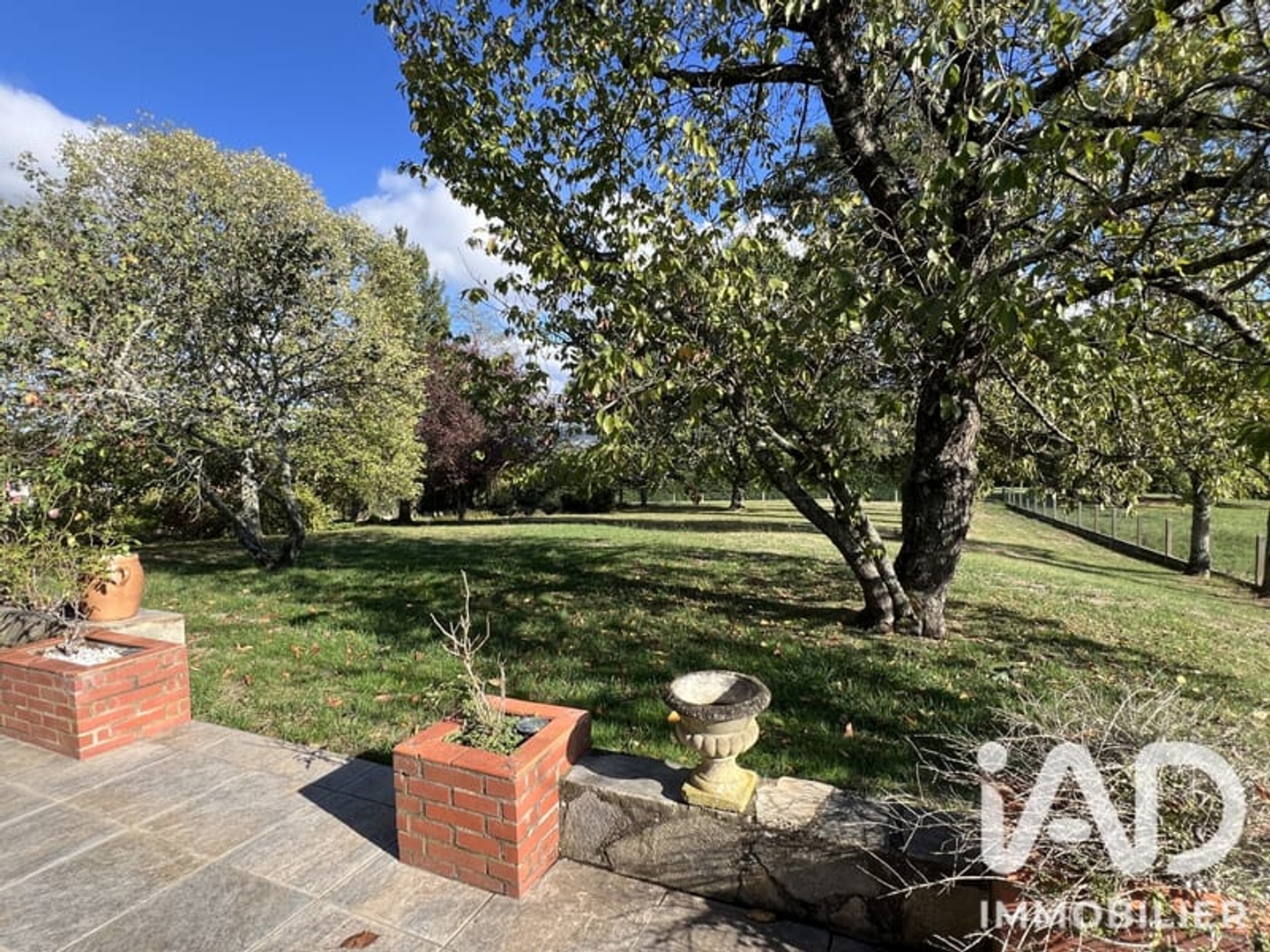 Maison à vendre - 5 pièces - 175m2 - Saint-Priest-Bram... (63310)