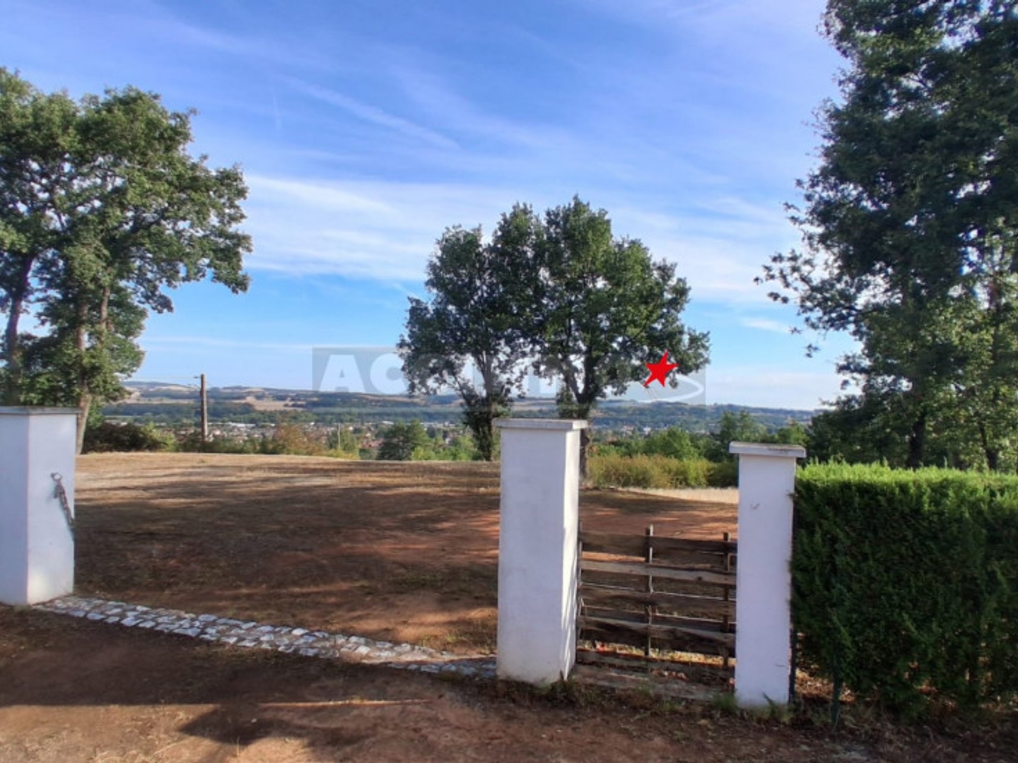 Terrain 1479 m²