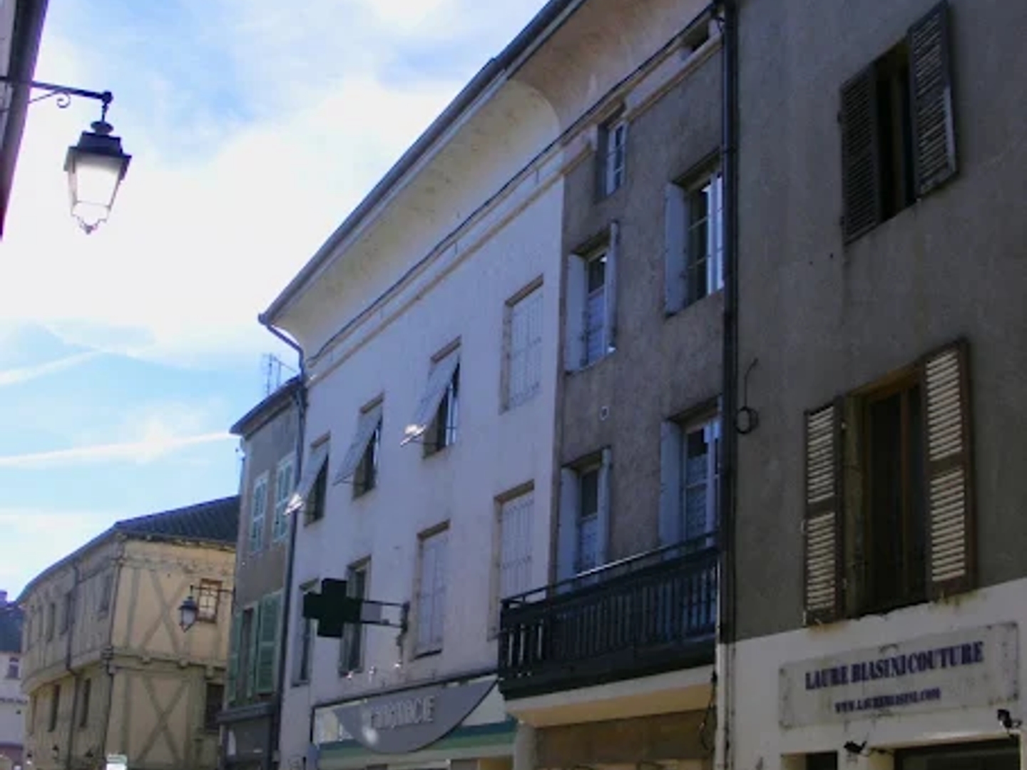 Immeuble à vendre - 11 pièces - 250m2 - Marcigny (71110)