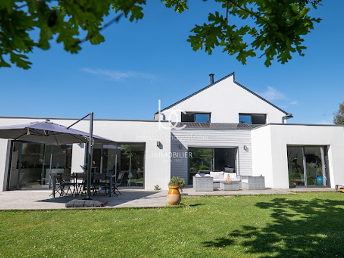 Maison 9 pièces 250 m²
